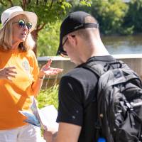 Making Waves Mingle10